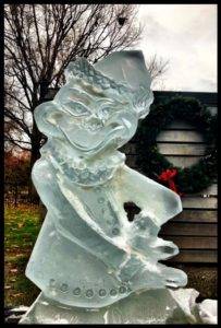 Grinch 1 block ice carving
